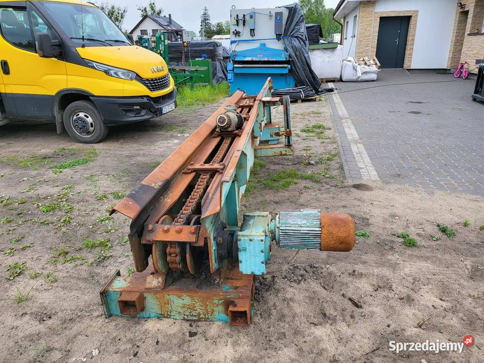 Podajnik i odbiornik do korowarki SAGEM Karsin