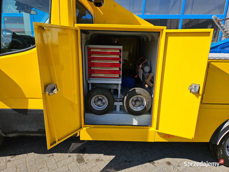 Holownik pomoc drogowa Iveco Daily 2000kg Warszawa sprzedam
