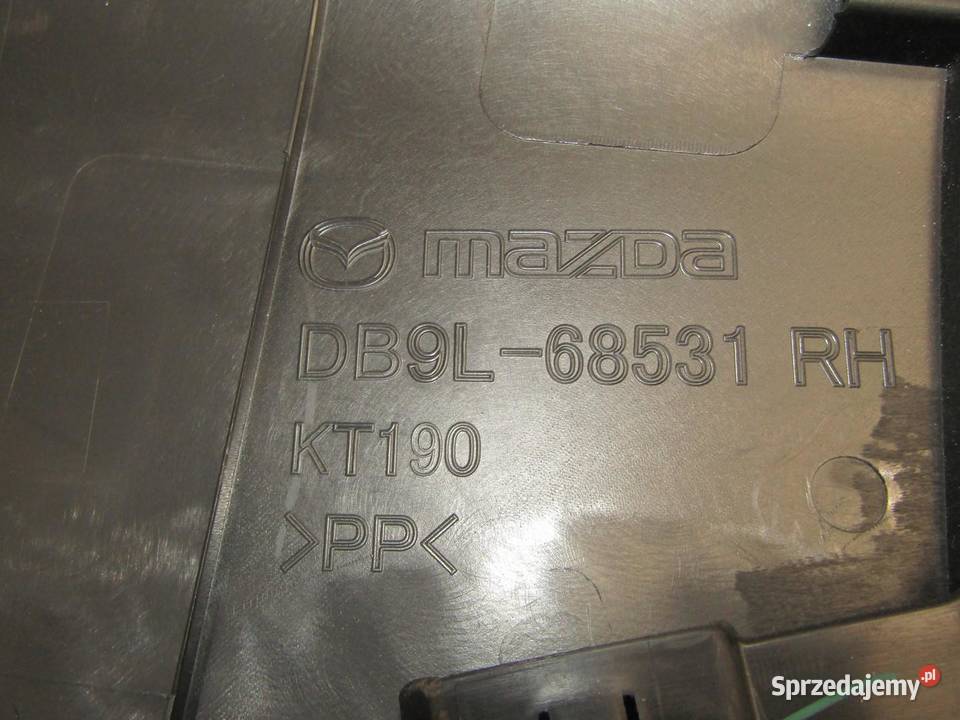 BOCZEK TAPICERKA DRZWI PRAWY TYLNY TYŁ MAZDA 2 osobowe