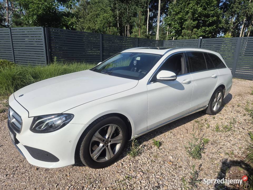 Mercedes E200 4Matic salon stan Łódź