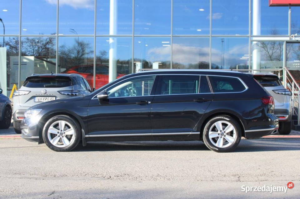 Volkswagen Passat 2023r IQ Light Skóra Hak FV23 małopolskie