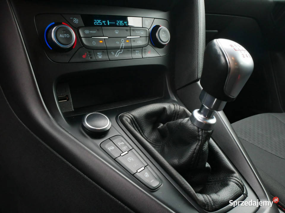 Ford Focus 10 EBst 140 Eu6 Kombi ST Line Navi Goczałkowice-Zdrój