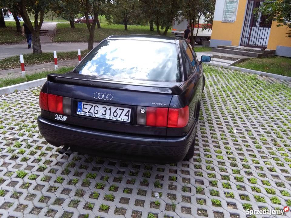 Audi 80 Competition Quattro Vulcan Schwarz autoalarm