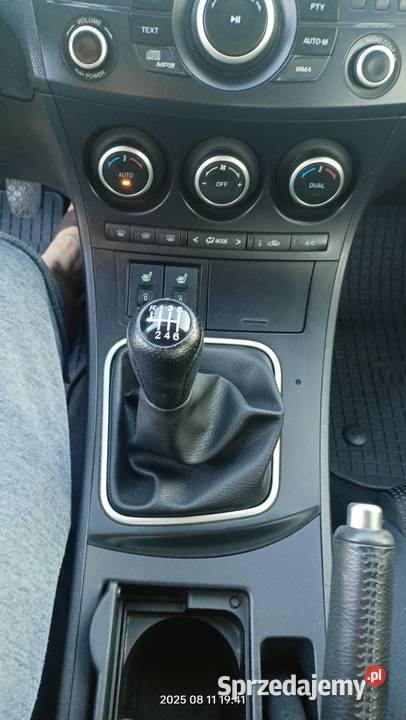 Sprzedam Mazda 3 2012 20 benzyna sprzedam