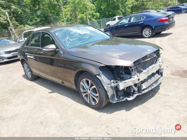 Mercedes C300 4Matic przebieg 124 pomorskie Gdynia