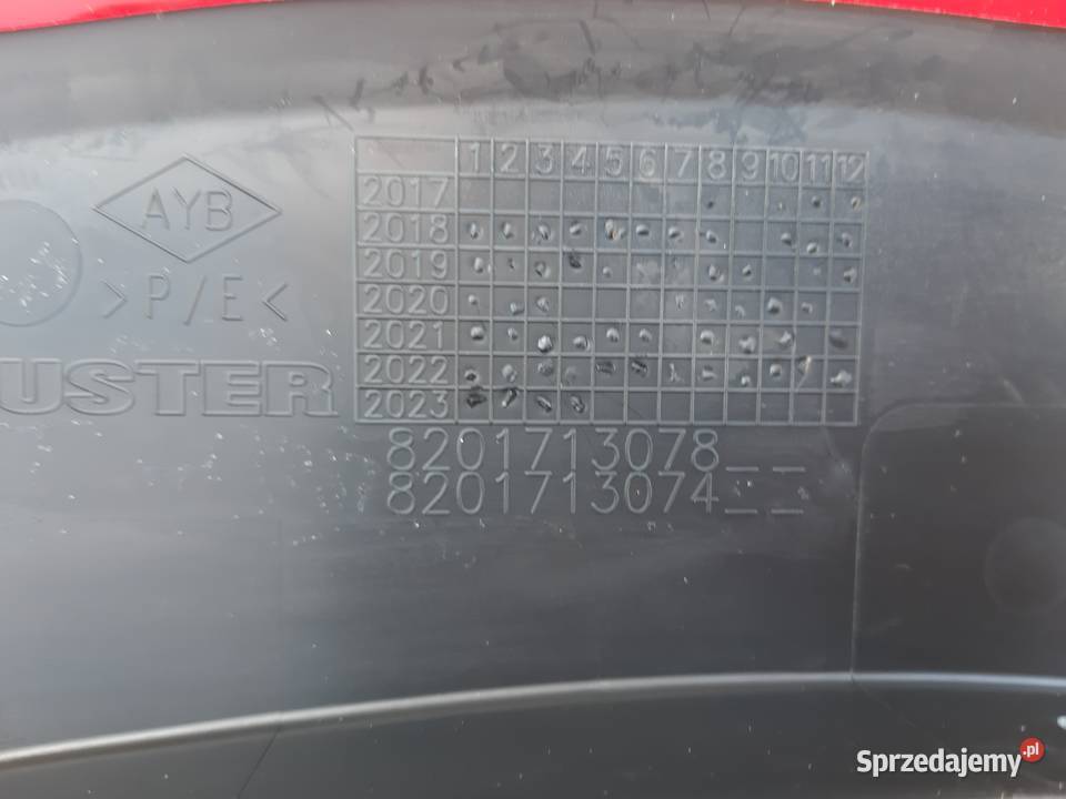 DACIA DUSTER II LISTWA BŁOTNIKA PRAWY PRZÓD Trzciel