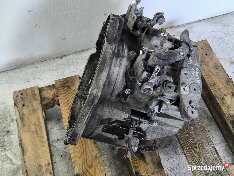 SKRZYNIA BIEGÓW 6 BIEG OPEL ASTRA H 17 CDTI 100
