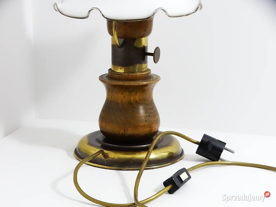 Lampa stołowa vintageretro z kloszem szklanym 40 lubelskie