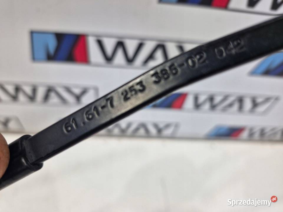 BMW E90 E91 E92 E93 RAMIĘ PIÓRO WYCIERACZKI Ramiona wycieraczek