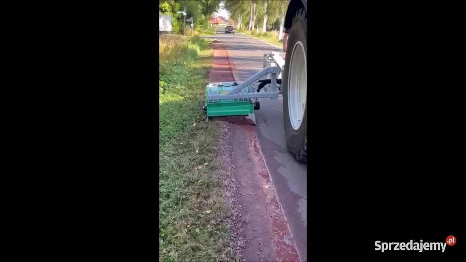 Maszyna do budowy i renowacji poboczy dróg BKM Warszawa