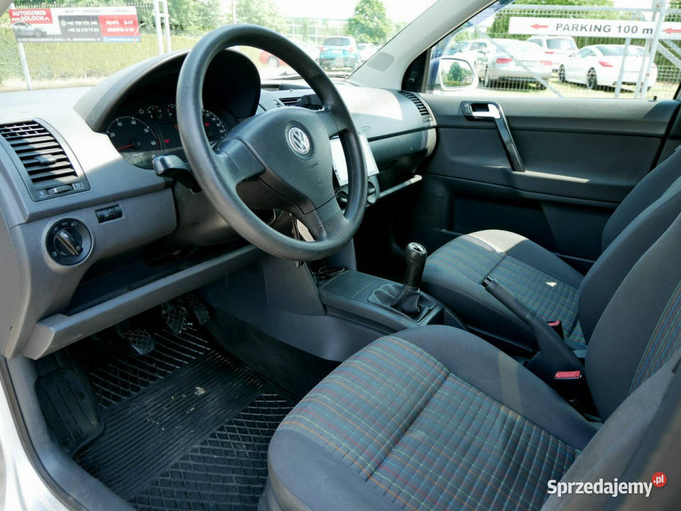 Volkswagen Polo 12 60 5D Klima 1 Wł 4 lat IV FL wspomaganie kierownicy sprzedam