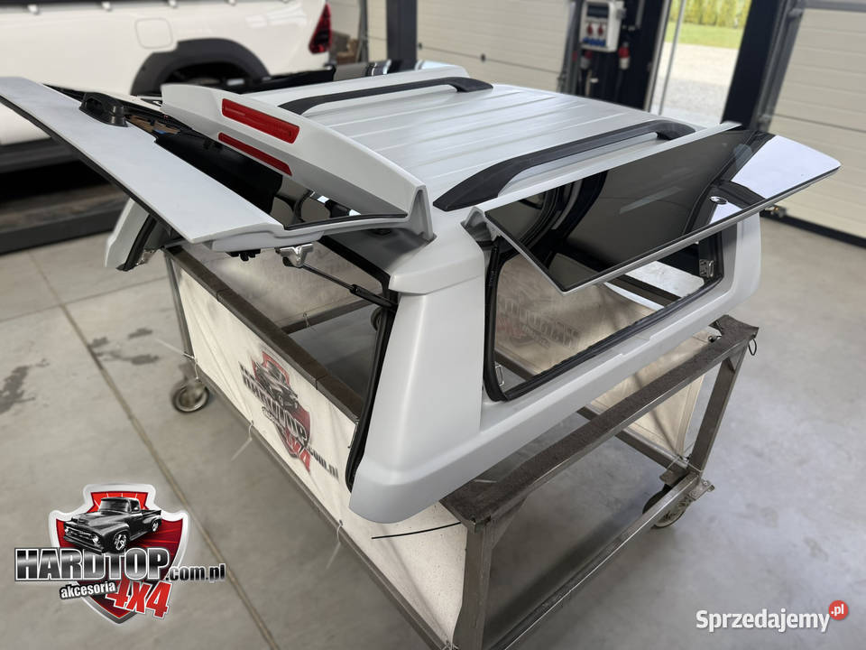 abudowa paki Hardtop Toyota Hilux 2015boki Szyby Pozostałe Pasłęk