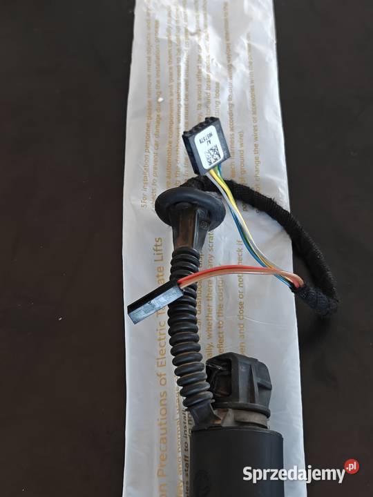 Siłownik teleskop klapy bagażnika Skoda superb Elbląg