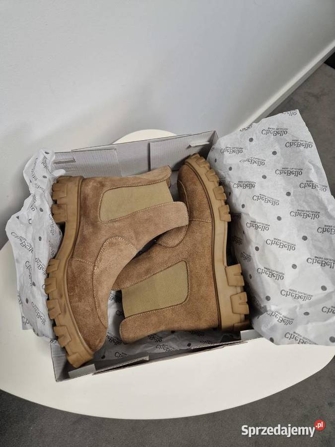 Skórzane botki w kolorze beżowym 26cm Kozaki