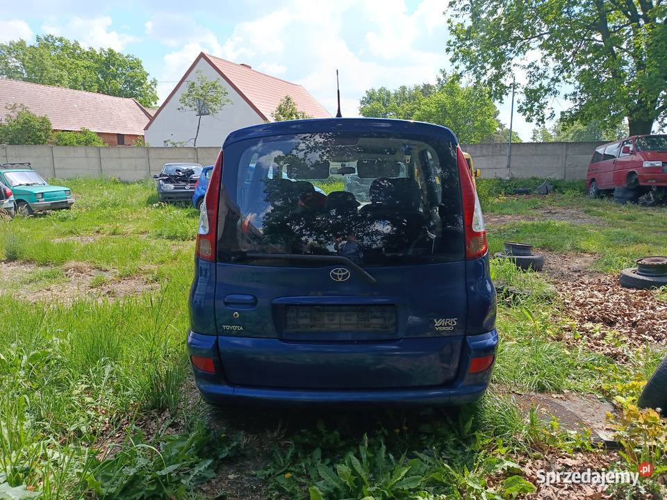 Toyota Yaris Verso 13 62 kW 2003 r dawca części sprzedam