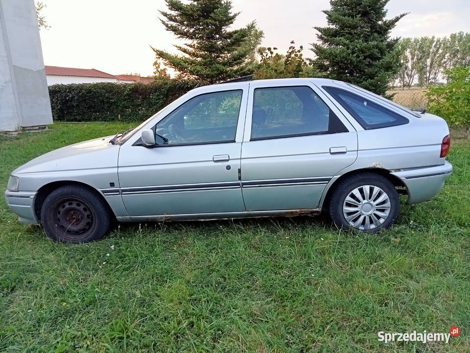 Ford Escort 18D Hak Szyberdach Diesel 94 60KM opolskie