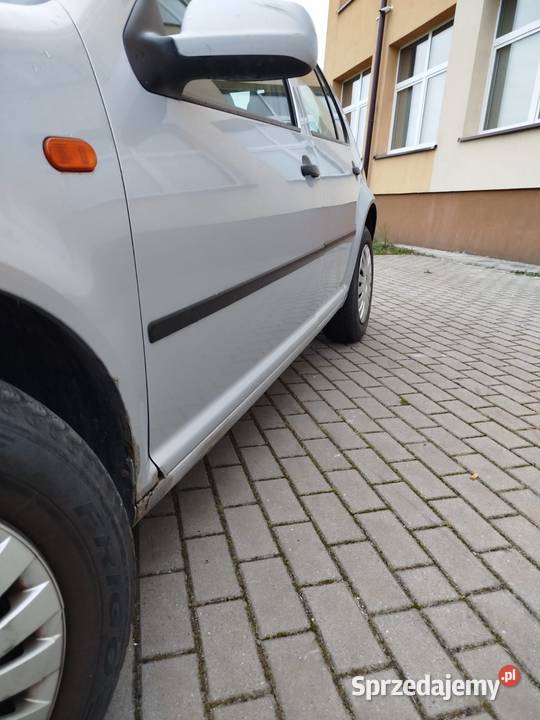 Volkswagen Golf 14 benzyna 75KM Narol