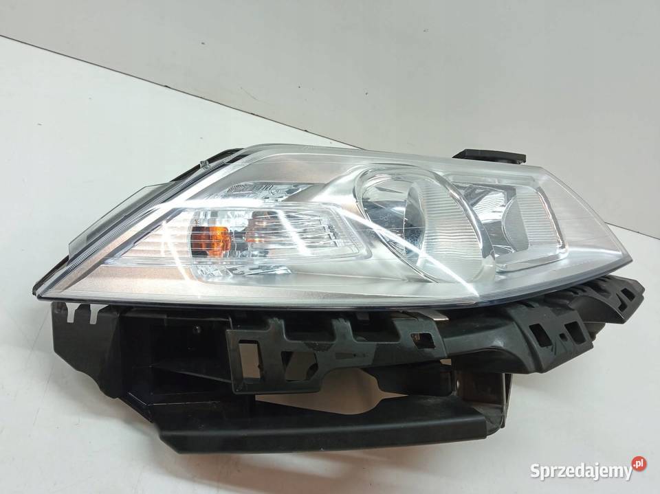 LAMPA PRZÓD PRAWA EU Renault Megane II 20022009 osobowe świętokrzyskie