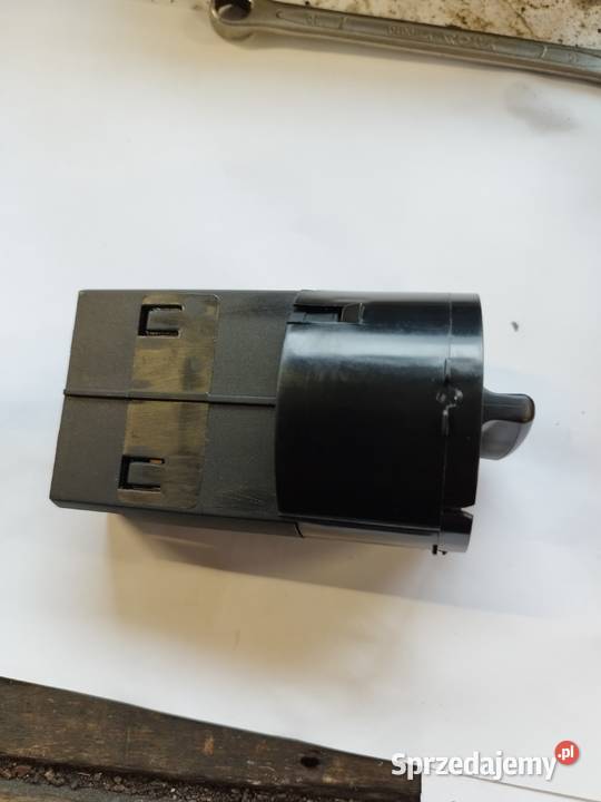 PRZEŁĄCZNIK WŁĄCZNIK ŚWIATEŁ AUDI SKODA SEAT podkarpackie Jasło