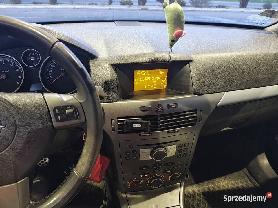 Opel Astra h 2004r Kombi benzyna 275000km Ciechanów
