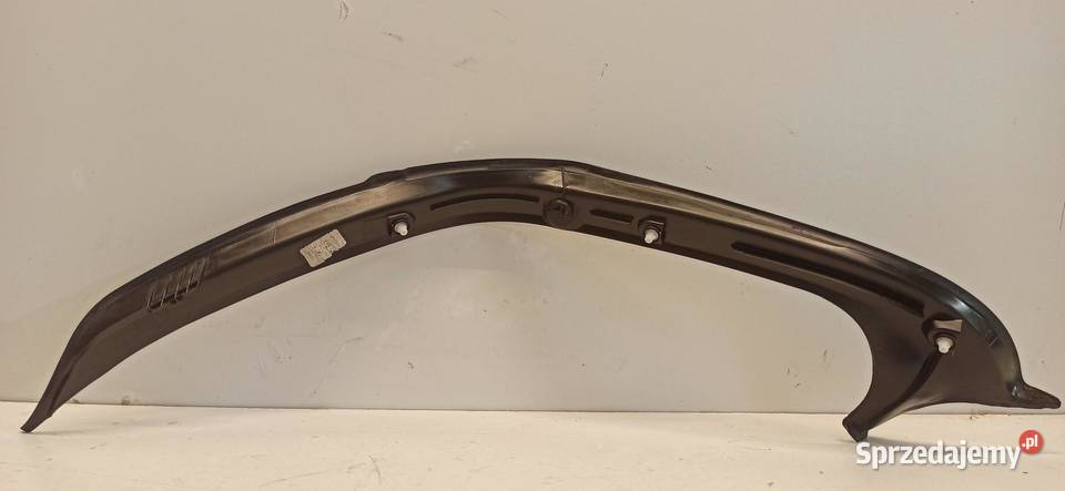 MERCEDES W205 RYNNA BAGAŻNIKA PRAWY TYŁ