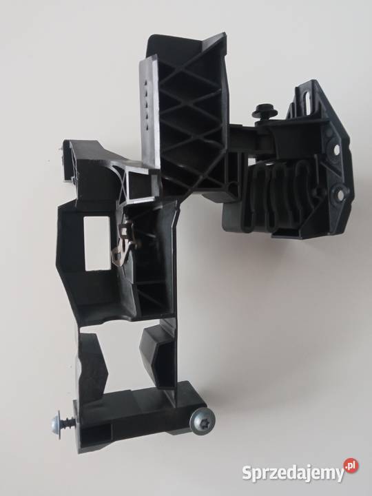 Ślizg uchwyt mocowanie prawa lampa Audi A6 C8 osobowe Żabno