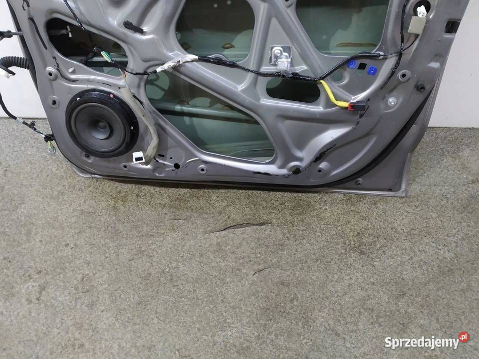 DRZWI PRAWE PRZÓD SZARE Suzuki Baleno II świętokrzyskie