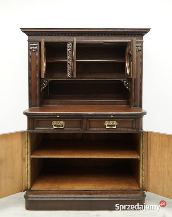Secesyjny dębowy kredens z końca XIX w renowacji Jerka
