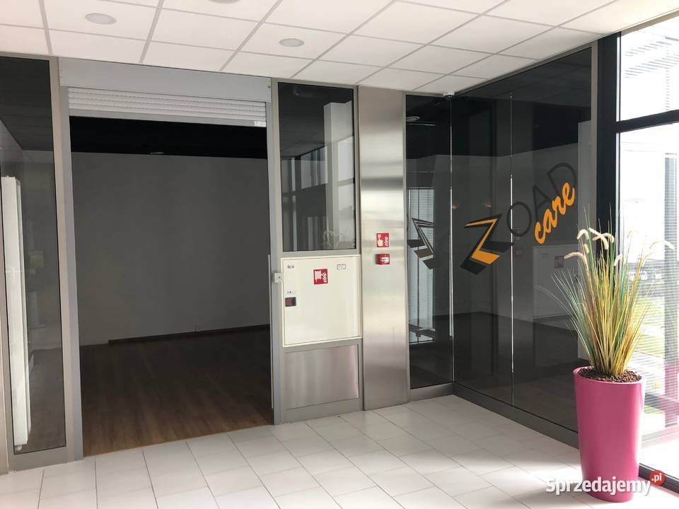 Wykończony lokal w budynku Rondo