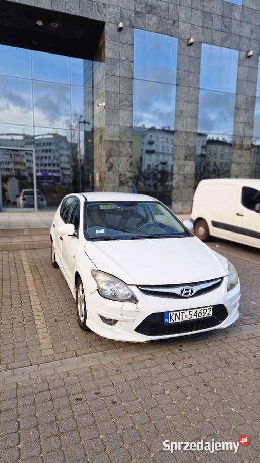Hyundai i30 16Crdi 2011 206 mazowieckie Warszawa