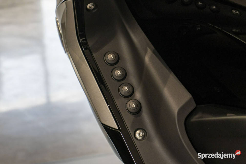 BMW K 1600 GT K 1600 GT Dostępny ręki Łódź