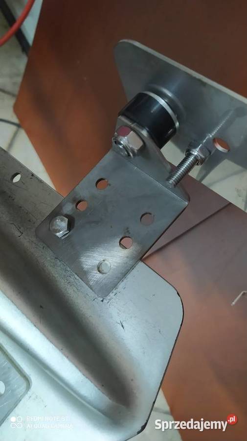 Duży ster na silnik zaburtowy podwójny płetwa