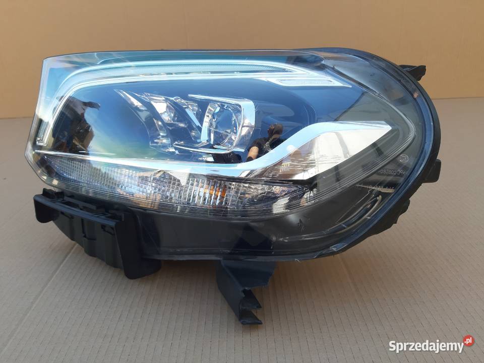 MERCEDES XKLASA W470 REFLEKTOR LEWY FULL LED lubuskie Bieleń