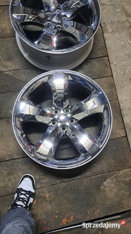 Felgi orginalne chrom dodge charger 20x8