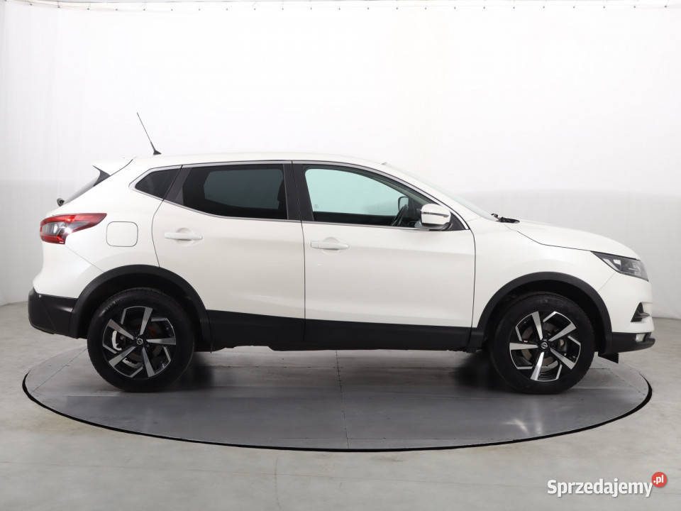 Nissan Qashqai 12 DIGT światła przeciwmgielne