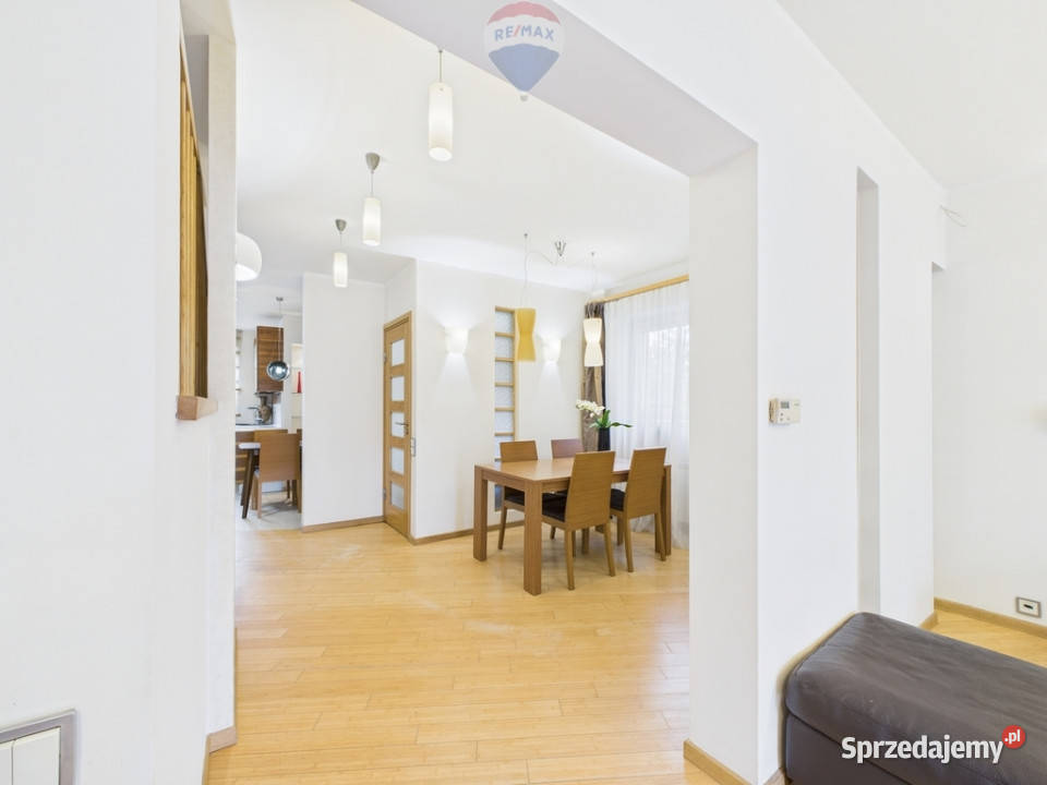 Komfortowy dom w Raszynie Janki Falenty