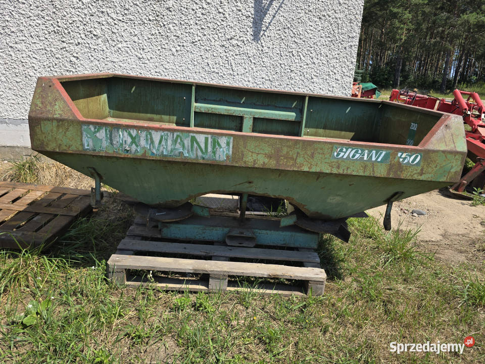 Rozsiewacz nawozów mineralnych KUXMANN GIGANT Rozsiewacze nawozów Korpele