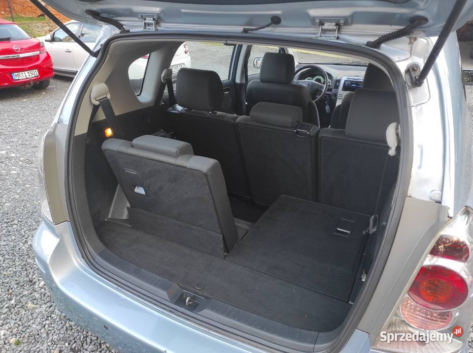 Toyota Corolla Verso 18 benz 7 osobowa CD Ziębice