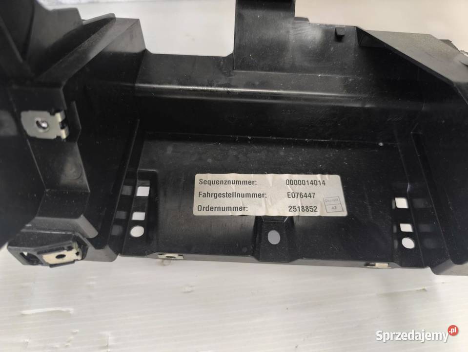 KONSOLA DESKA KOKPIT BMW 1 E87 E81 LIFT 2518852