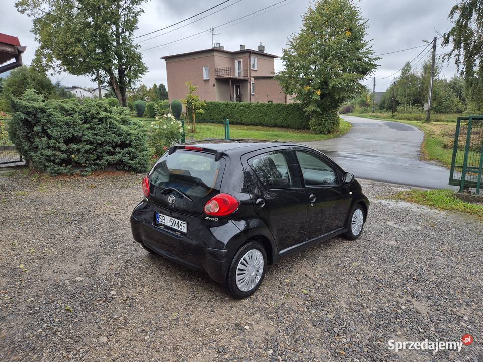 Toyota Aygo 5 drzwi10 benz 68 Klimatyzacja Bujaków sprzedam
