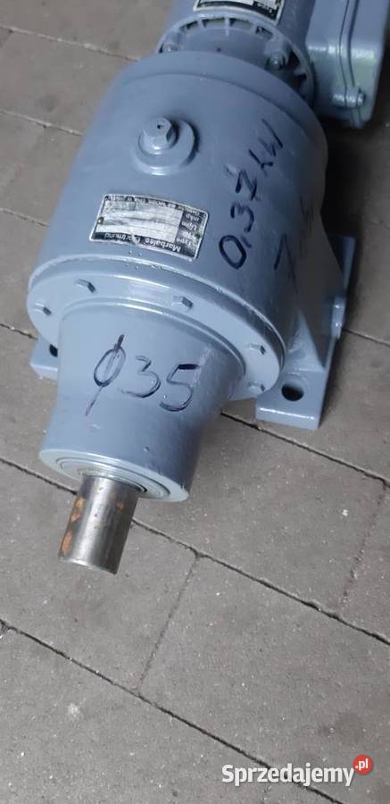 Motoreduktor 037 kW 7 obr Produkcja Leszno