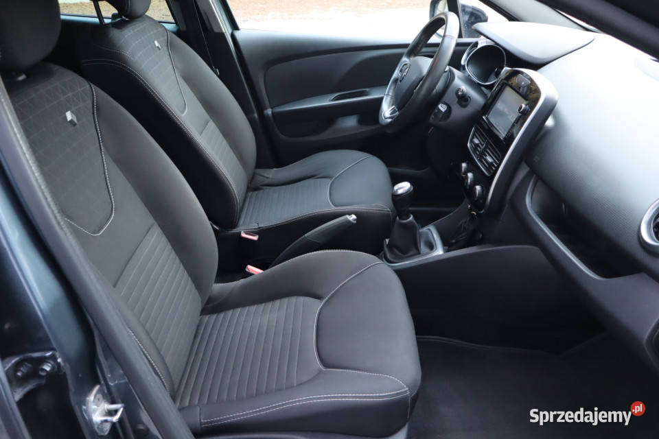 Renault Clio 09 TCe gniazdo USB