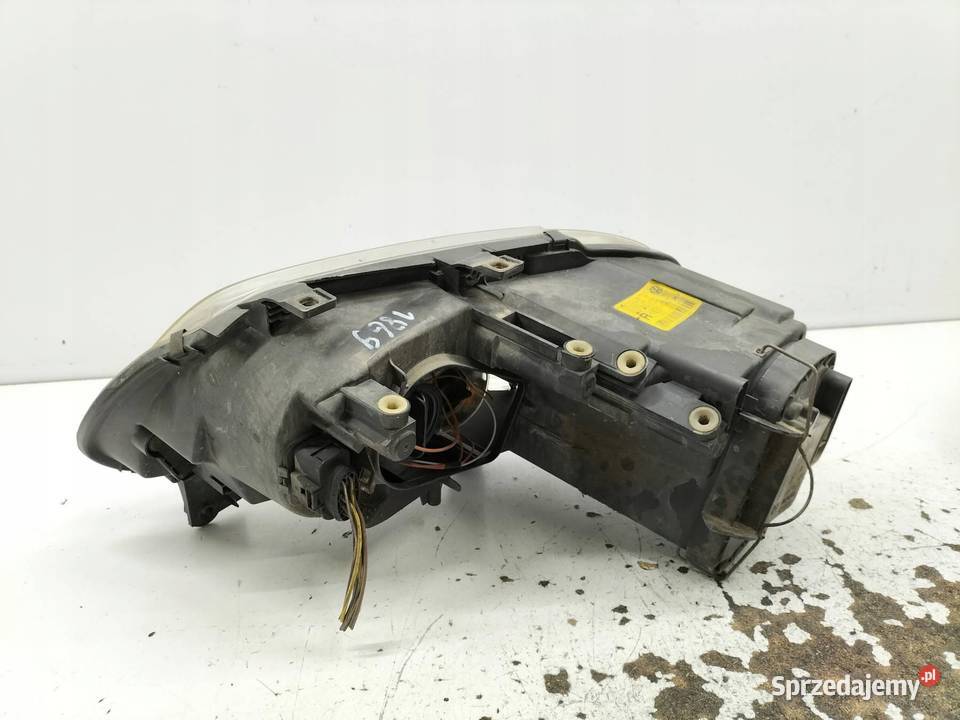 LAMPA PRZÓD PRAWA EU 1T0941006F 0301205202 VW świętokrzyskie sprzedam