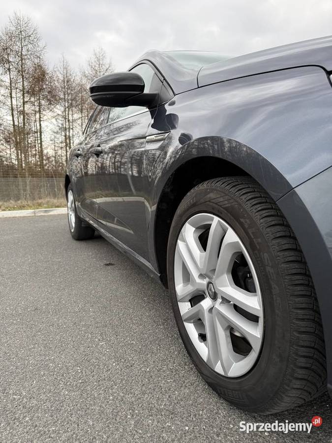 Renault Megane IV Grandtour Limited 13 TCe 140 Miechów