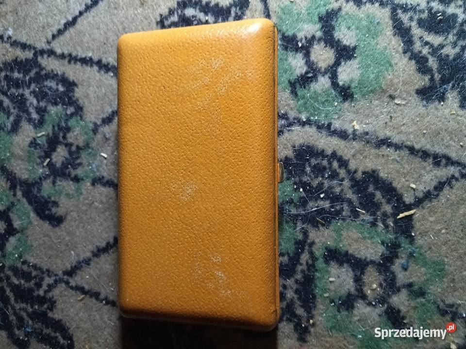 Stary zegar i radio CIECH Olsztyn