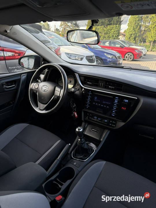 Toyota Auris Krajowy 13 99 Pełny serwis ASO II Motoryzacja Tarnowskie Góry