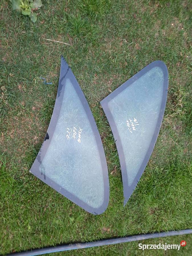 Tylne boczne szyby citroen Xsara Picasso osobowe wielkopolskie Mieleszyn sprzedam