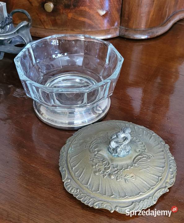 Eleganckie włoskie szklane puzderko z Kraków