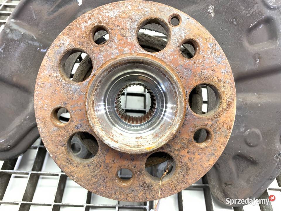 ZWROTNICA PRAWY PRZÓD MERCEDES W212 21 204 0916 osobowe Zwrotnice