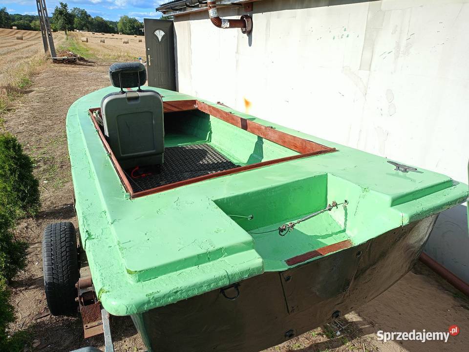 Łódka wędkarska dwupłaszczowazamiana Świętne